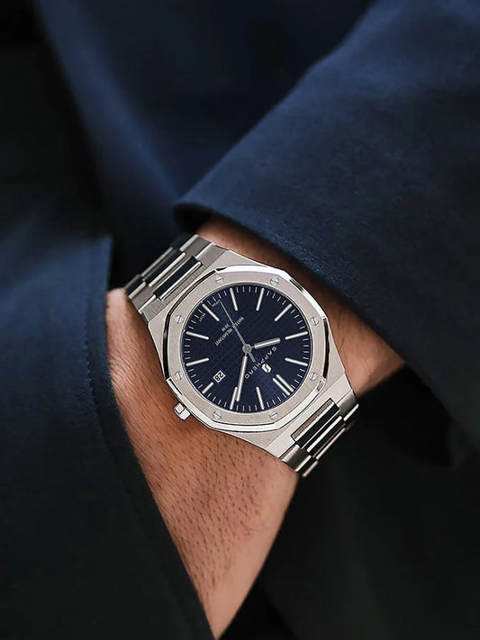 Men's Luxury Stainless Steel Quartz Watch - Sporty, Waterproof Timepiece for the Modern Gentleman